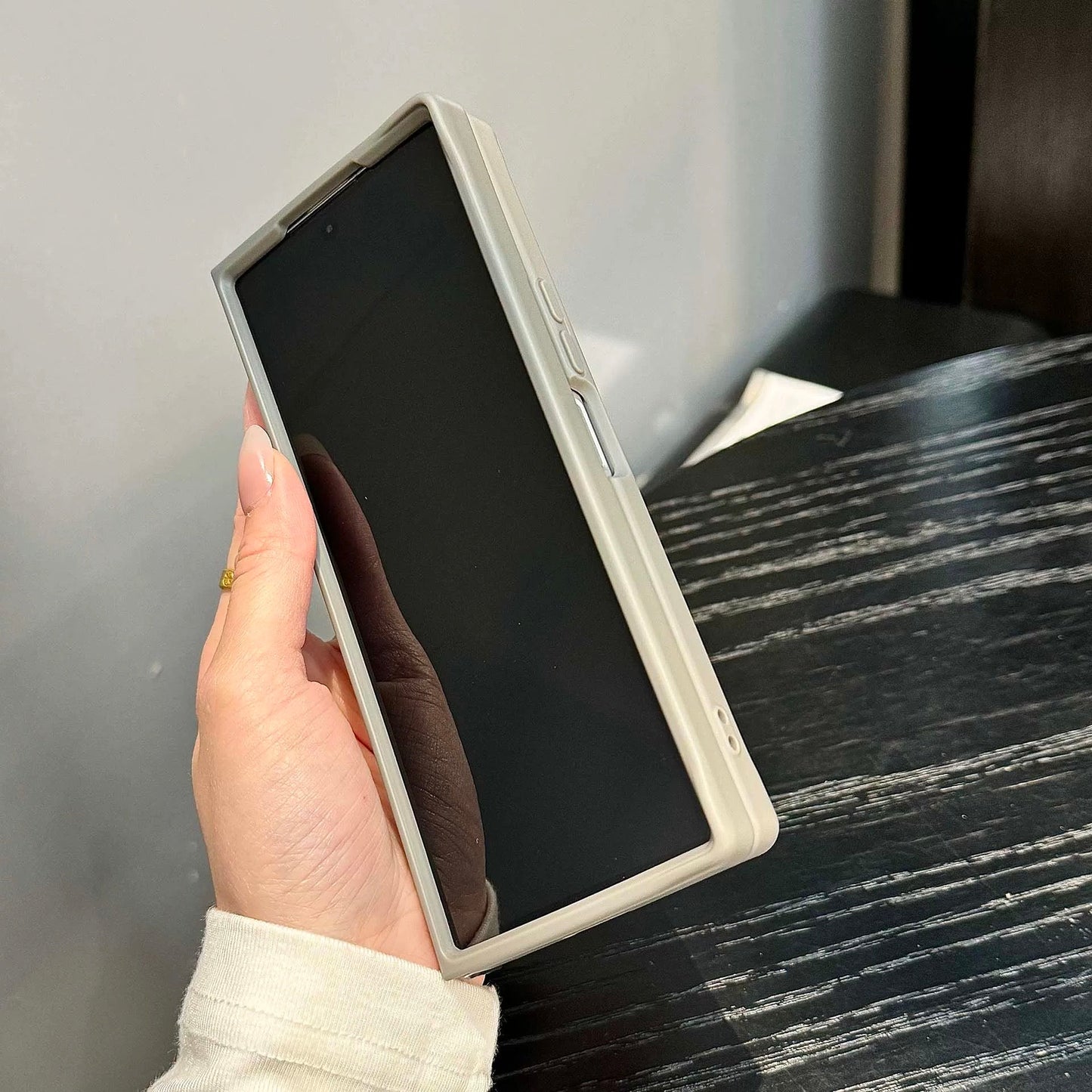 Carbon Fiber Magnetic Armor Case With 360° Ring Holder